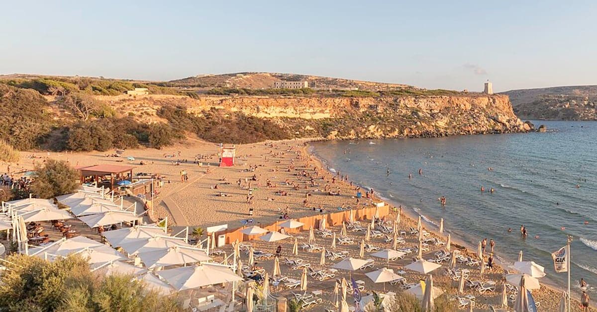 Golden Bay, Malta