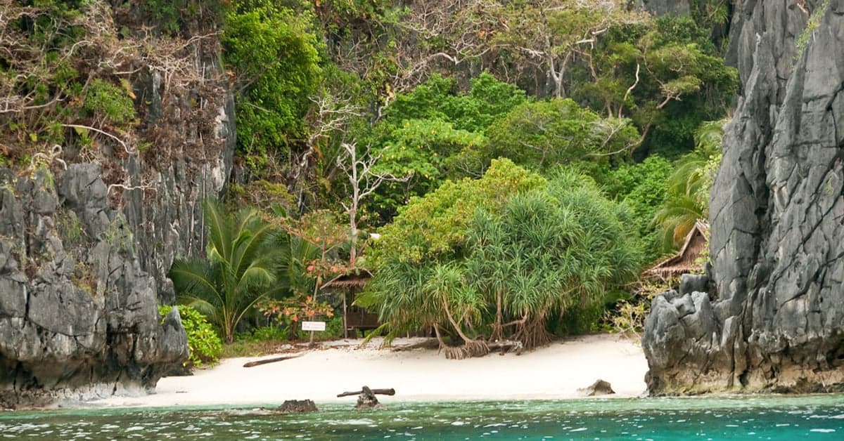 Nude Beaches in Asia (2026): Where It's Illegal & Where to Go