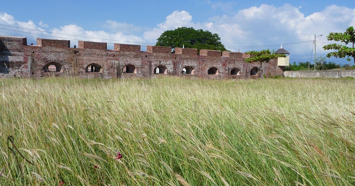 Historical Beaches in the Caribbean (2026): 8 Sites Worth the Detour