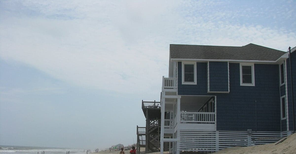 How to Rent a Beach House: Tips for First-Timers