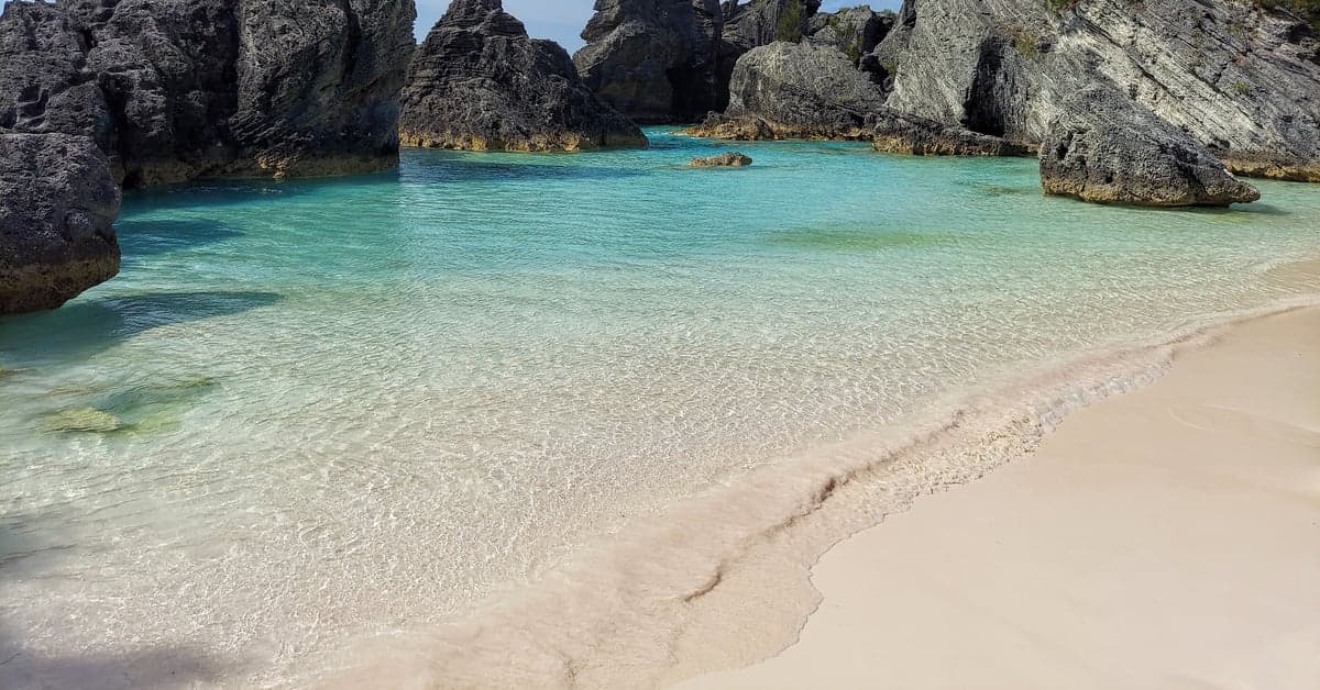 The Best Beaches in Bermuda: Pink Sand and Blue Water