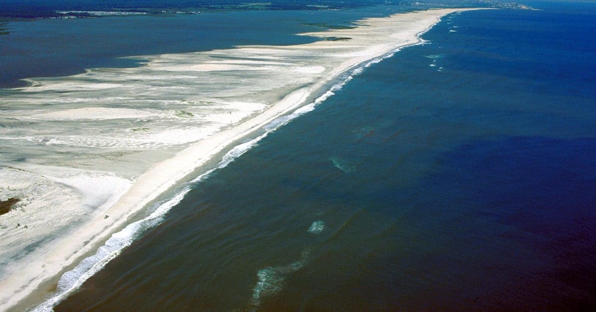 The Ultimate Guide to Beach Camping