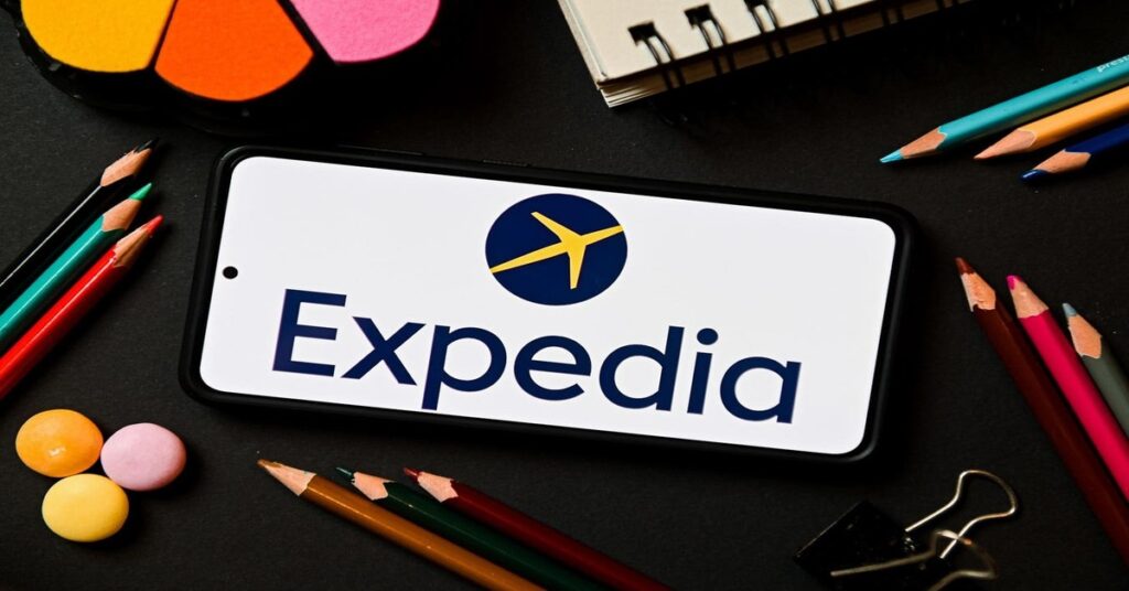 Expedia travel platform showing flight and hotel bundle options