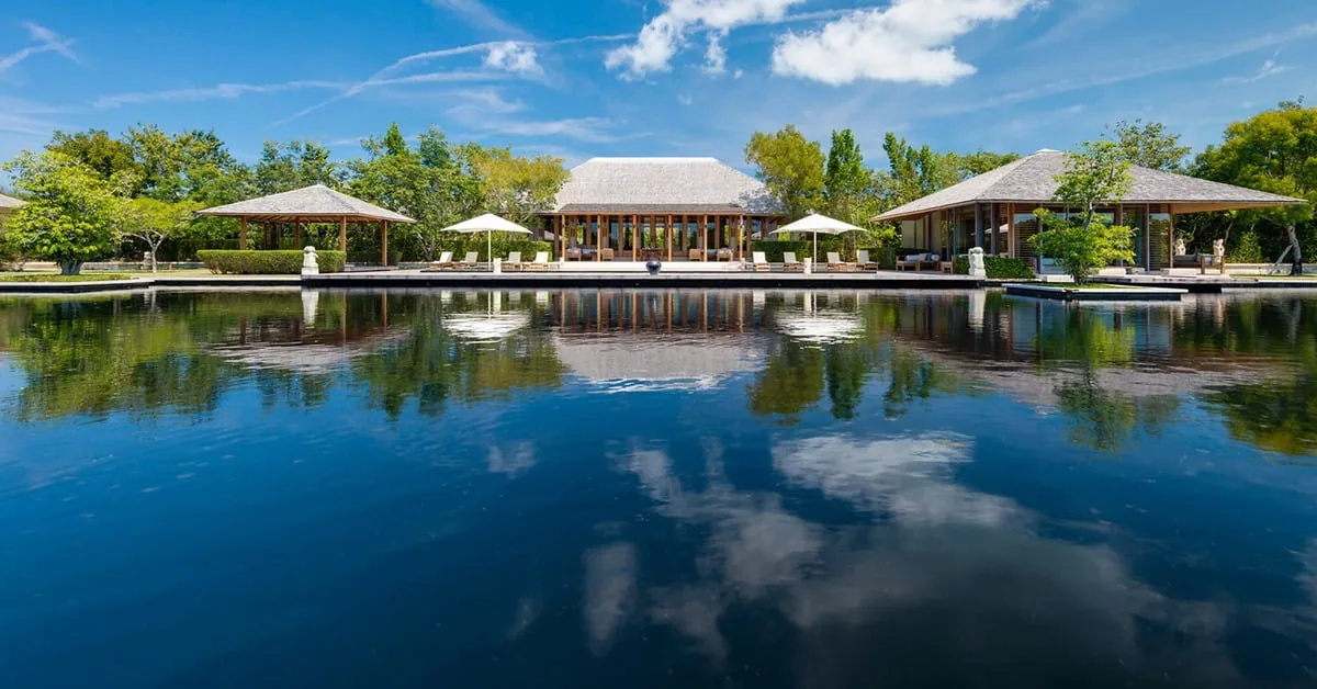Qualia resort on Hamilton Island with Whitsunday views
