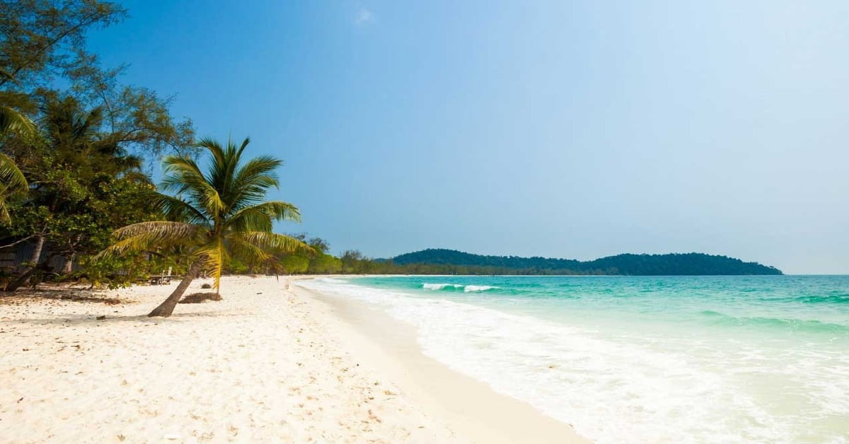 Untouched white sand beach on Koh Rong island in Cambodia