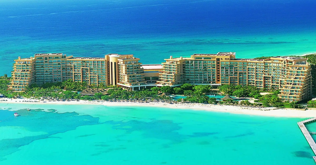 Grand Fiesta Americana Coral Beach resort with pristine beachfront and Gulf views